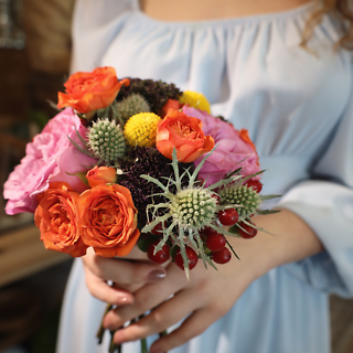 Bright Hand-Held Bouquet