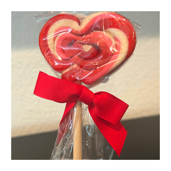 Hammonds Valentine\'s Strawberry Lollipop